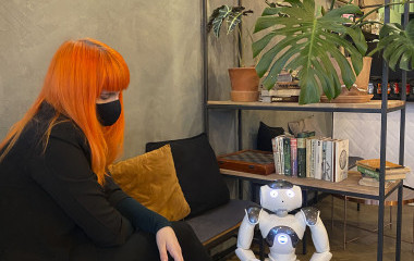 Prezentácia umeleckej rezidencie – NAO robot